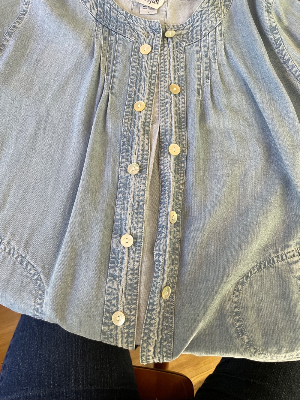 TooFan size large 100% tencel button up chambray top or light jacket - Picture 9 of 9